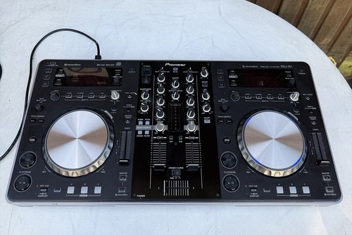 Pioneer xdj all - pioneer, all-in-one